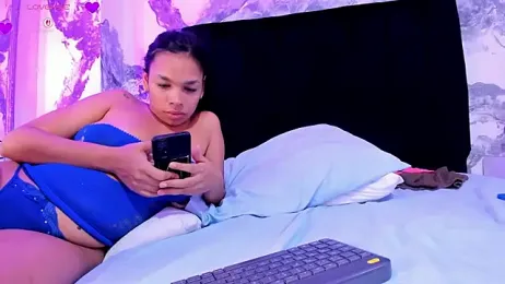 TaylorAndThalia webcam model stream image