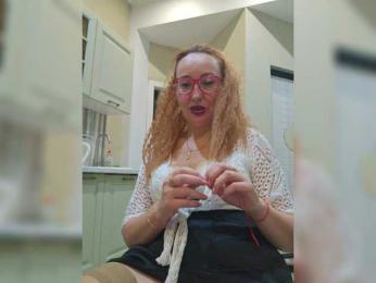 Pink-Lips webcam model stream image