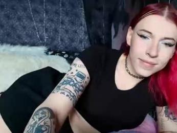 scary_sarah webcam model stream image
