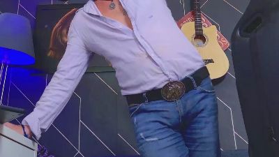 MrSunday webcam model stream image