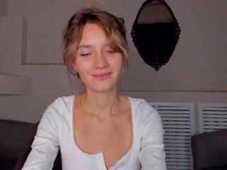 Kristy Wierls webcam model stream image