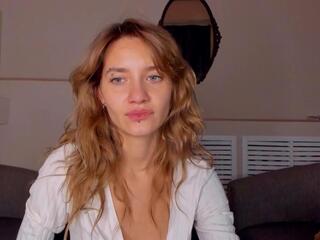 Kristy Wierls webcam model stream image