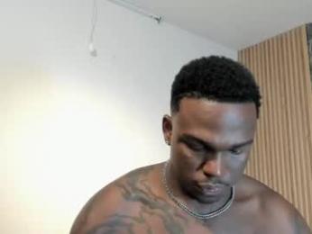 troykhalil webcam model stream image