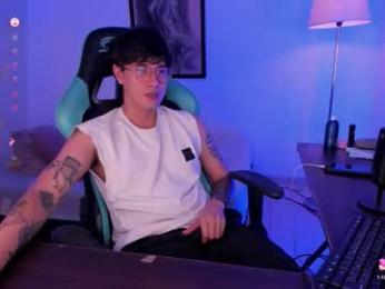 leaneseb webcam model stream image