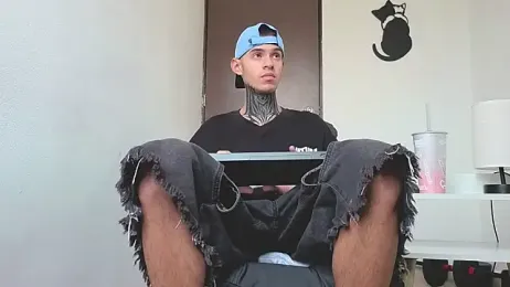 Saturno_v webcam model stream image