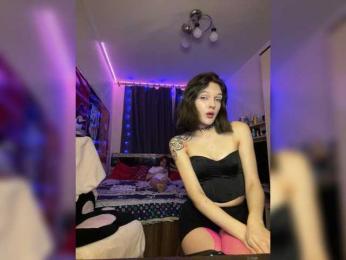 Velvet-Kittens webcam model stream image