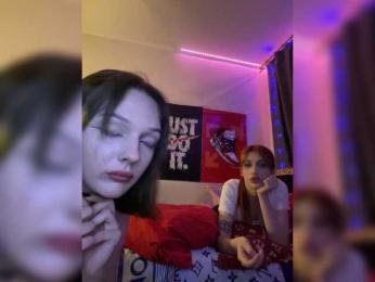 Velvet-Kittens webcam model stream image