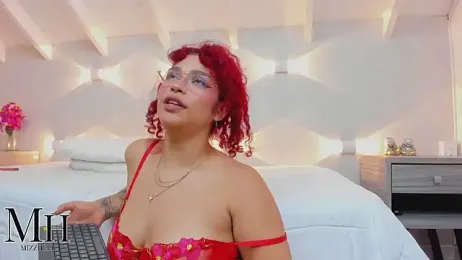 MizzHell webcam model stream image