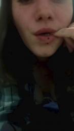 Shy_Nina1999 webcam model stream image