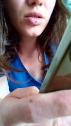 Shy_Nina1999 webcam model stream image