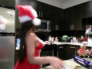 raventhesag webcam model stream image