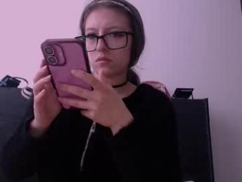 maddy_14 webcam model stream image