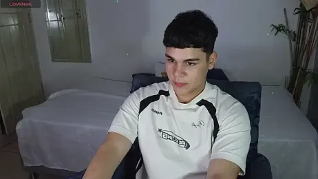 eithan_jonnes webcam stripchat model stream image