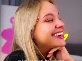 lipswithsmileonthem webcam model stream image