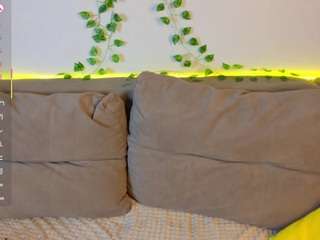 roxy-sunny webcam camsoda model stream image