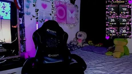 juniior_2311_ webcam model stream image