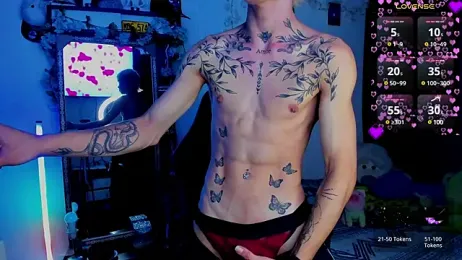 juniior_2311_ webcam model stream image