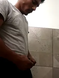 Aqua2312 webcam model stream image