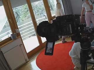 voyeurcam-julmodels-living-1 webcam model stream image
