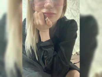 Alisabe webcam model stream image