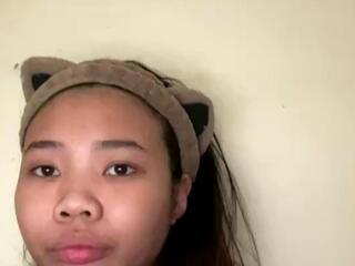 Vynies Thuie webcam model stream image