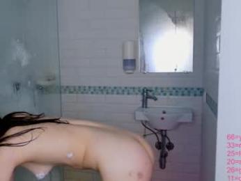 mia_g_ webcam model stream image