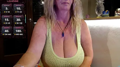 JennaDeluxe webcam model stream image