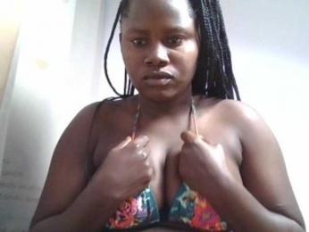 Loviepaula webcam model stream image