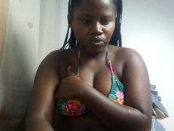 Loviepaula webcam model stream image