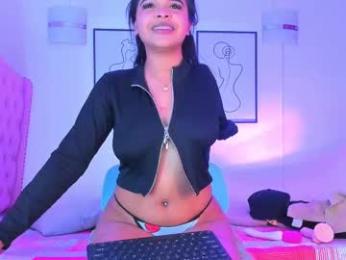 _koriinn_ webcam model stream image
