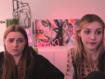 aria_moo webcam model stream image