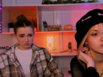 aria_moo webcam model stream image