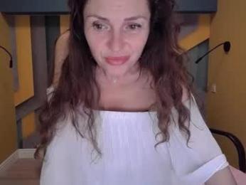 ellalongs webcam model stream image