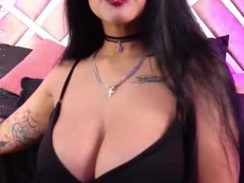 _kelly_hous36 webcam chaturbate model stream image