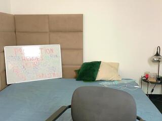 Forest Nichols webcam model stream image