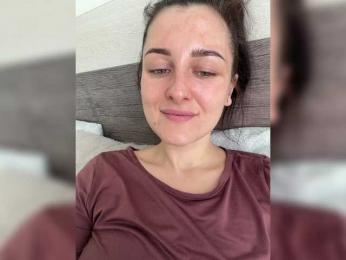 88Cherry88 webcam bongacams model stream image