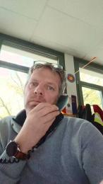 mike250873 webcam model stream image