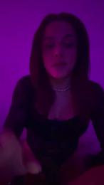 leahtop webcam model stream image