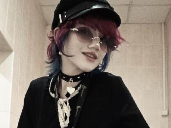 ElanorCiolek webcam model stream image