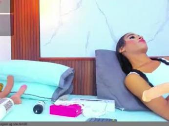 mia_conde1_ webcam model stream image