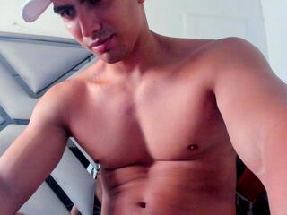 Tyler Durdeen webcam model stream image