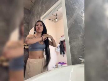 Lona-rose webcam model stream image