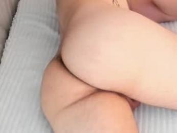 paranoidtemptaion_ webcam model stream image