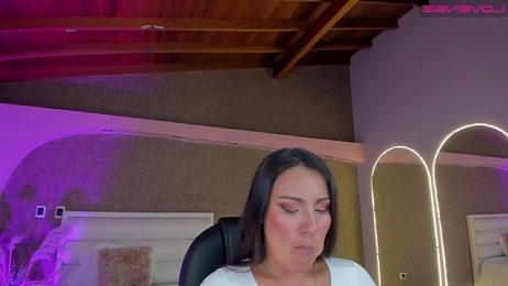 ParisAngelX webcam model stream image