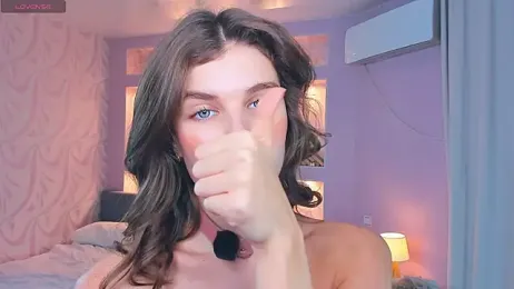 FloraDobb webcam model stream image