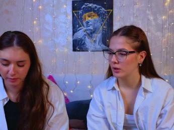 SilenTills webcam model stream image