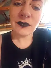 PinkTheHawk webcam model stream image