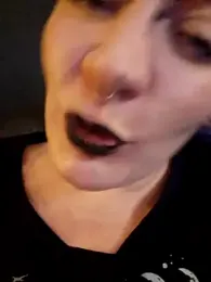 PinkTheHawk webcam model stream image