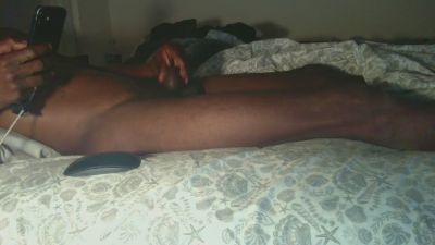 Ynghandsum webcam model stream image