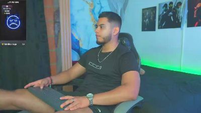 Tyler_price webcam model stream image